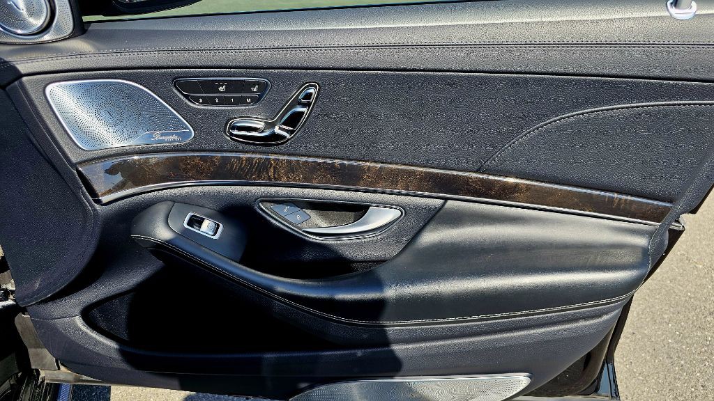 2015 Mercedes-Benz S-Class Image 56