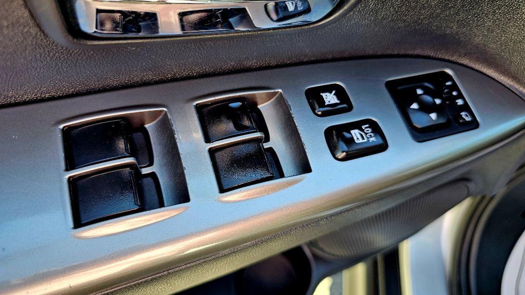 2021 Mitsubishi Outlander Image 29