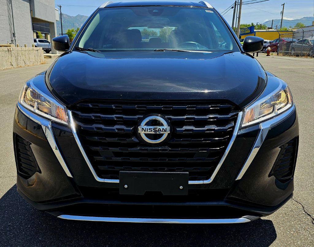 2021 Nissan Kicks Image 2