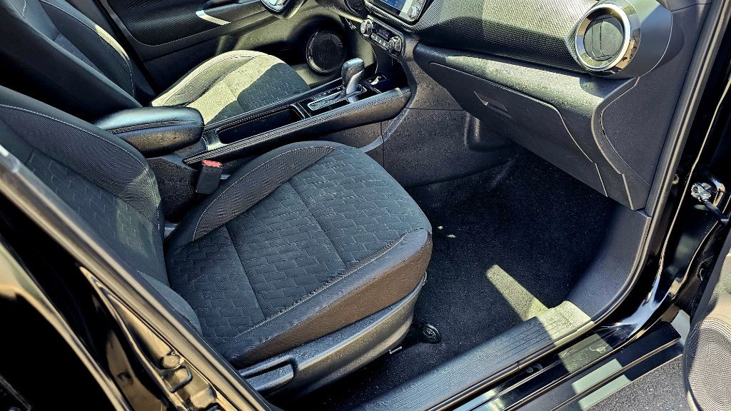 2021 Nissan Kicks Image 37