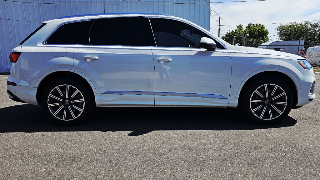 2022 Audi Q7 Image 4