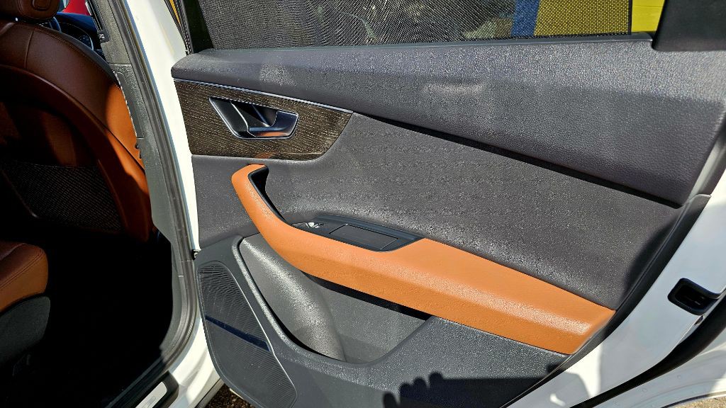 2022 Audi Q7 Image 45