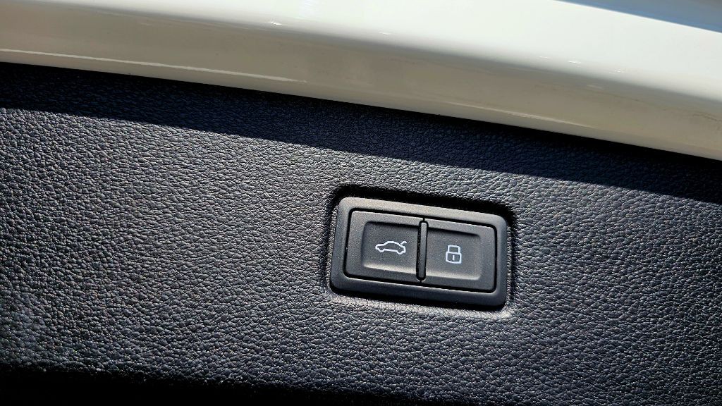 2022 Audi Q7 Image 47