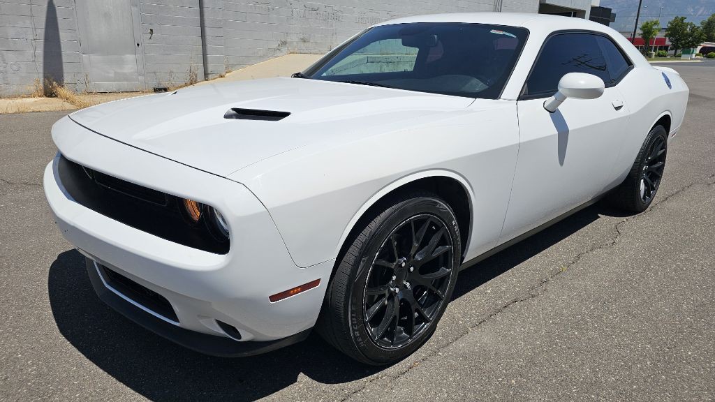 2018 Dodge Challenger Image 1