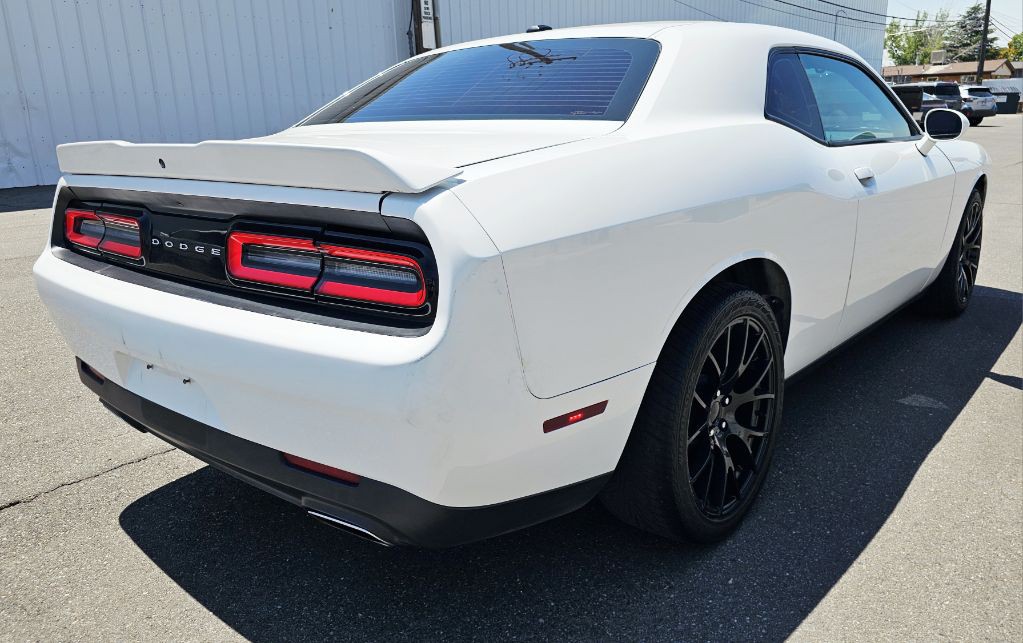 2018 Dodge Challenger Image 5