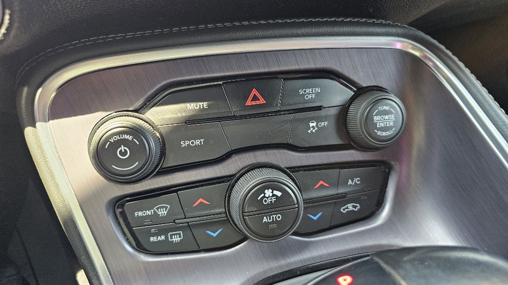 2018 Dodge Challenger Image 23
