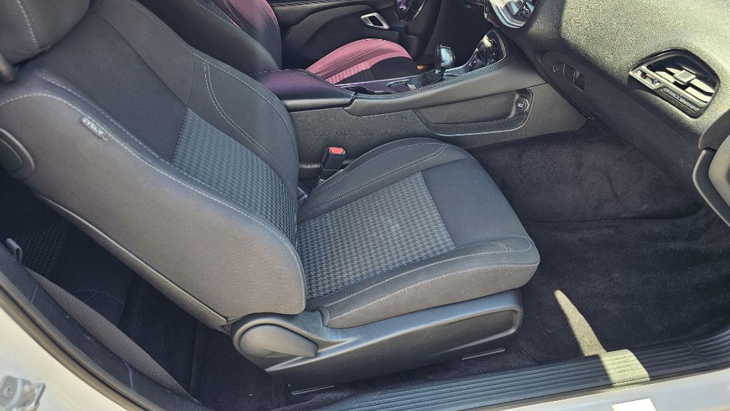 2018 Dodge Challenger Image 31