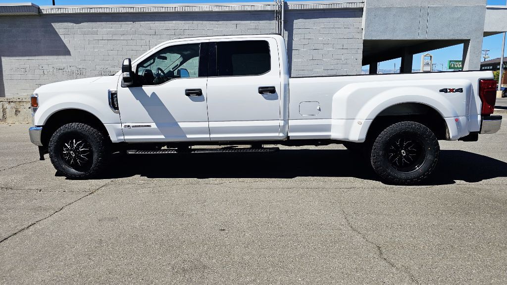2022 Ford F-350 Image 8