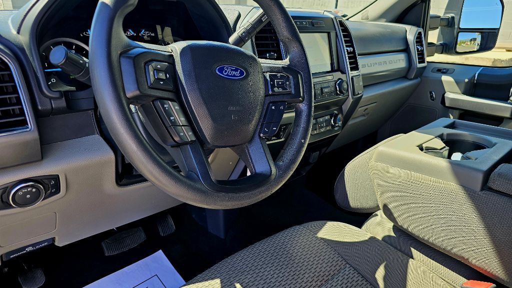 2022 Ford F-350 Image 15