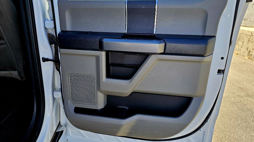 2022 Ford F-350 Image 39