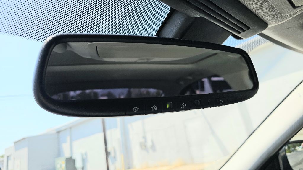 2018 INFINITI Q50 Image 30