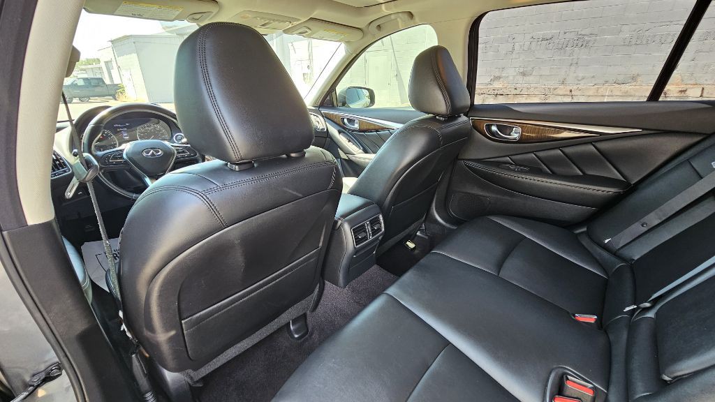 2018 INFINITI Q50 Image 36