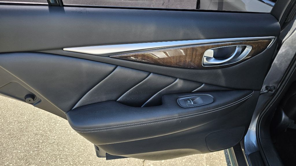 2018 INFINITI Q50 Image 37