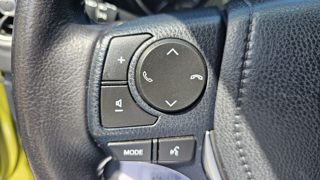 2016 Toyota Corolla Image 17