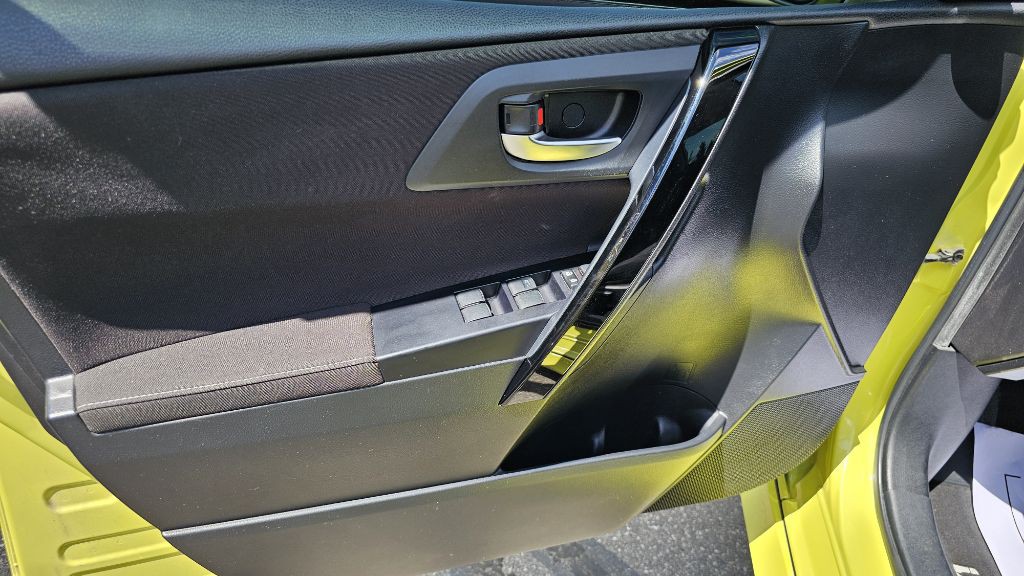 2016 Toyota Corolla Image 26
