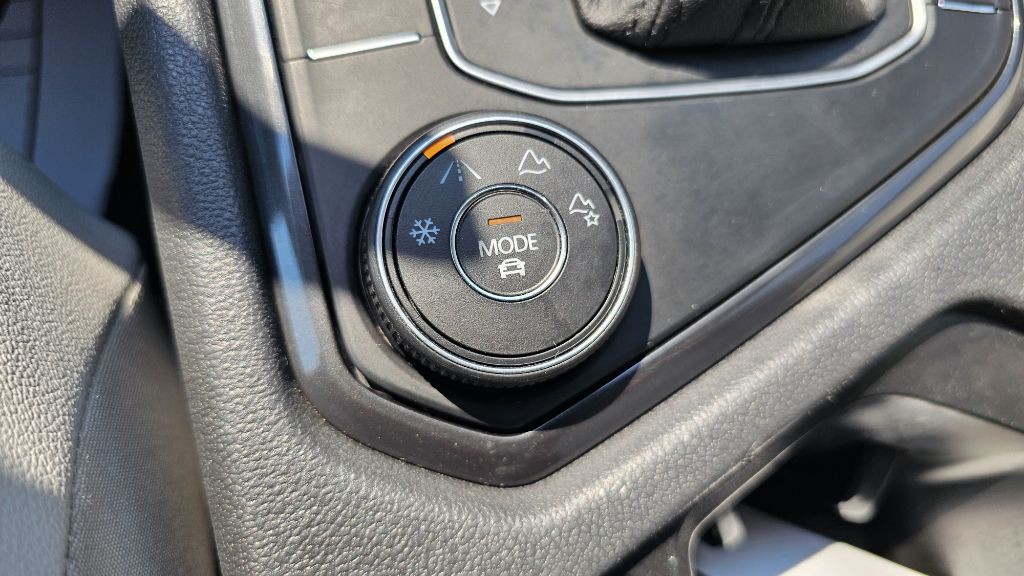 2020 Volkswagen Tiguan Image 25