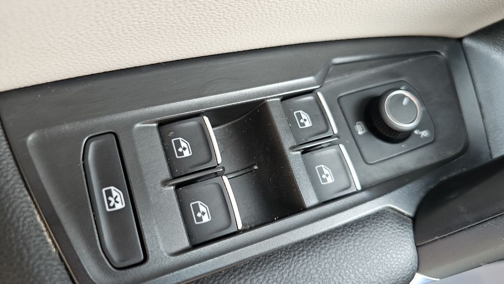 2020 Volkswagen Tiguan Image 29