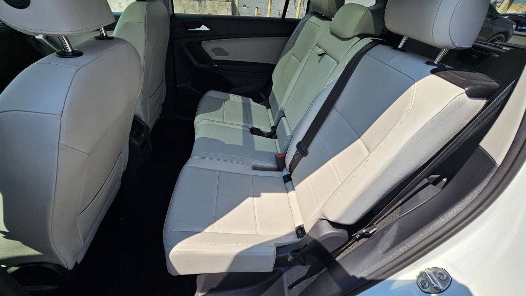 2020 Volkswagen Tiguan Image 32
