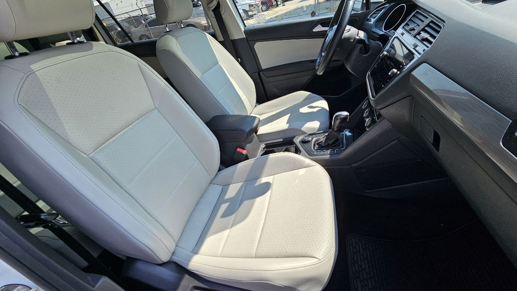 2020 Volkswagen Tiguan Image 41