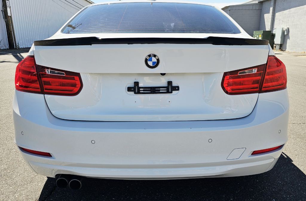 2014 BMW 3 Series Image 6