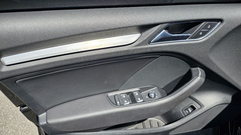 2018 Audi S3 Image 31