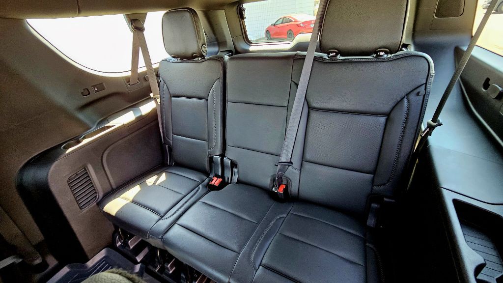 2023 GMC Yukon Image 37