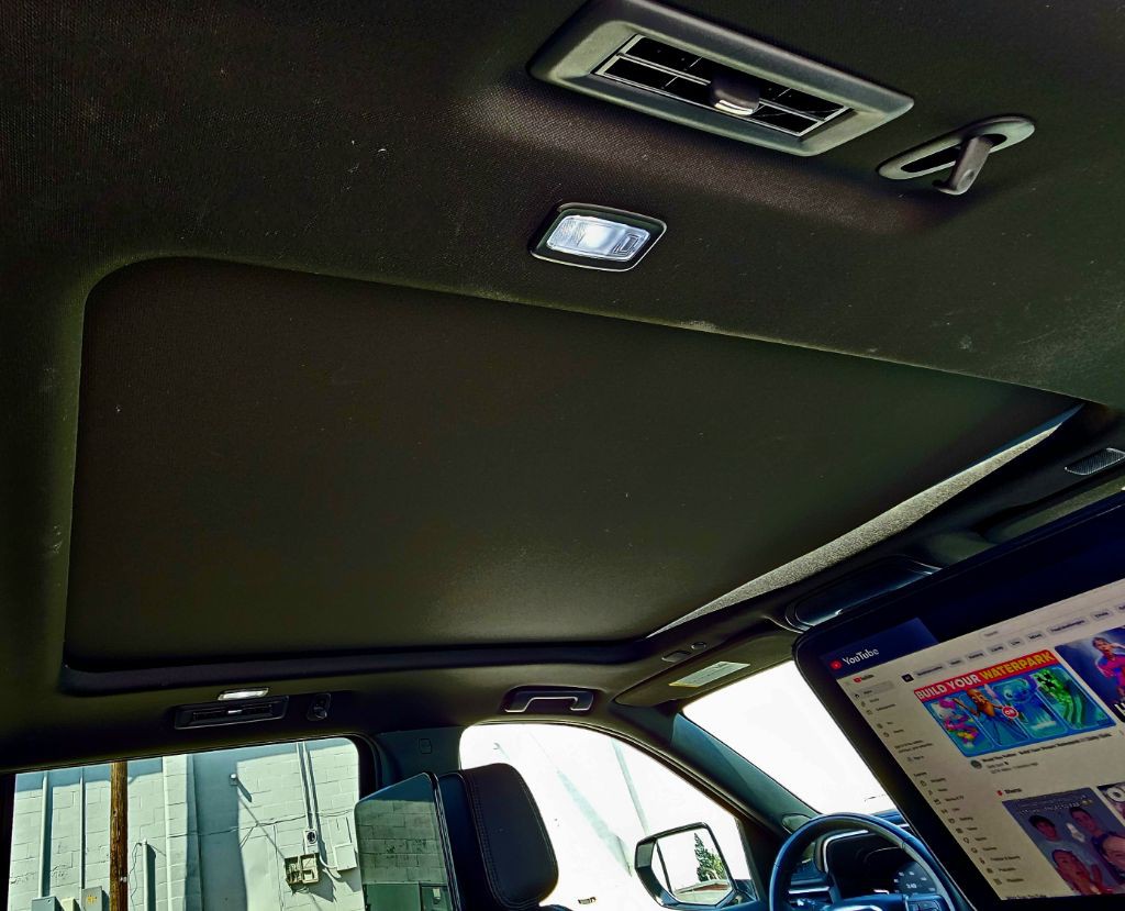 2023 GMC Yukon Image 52