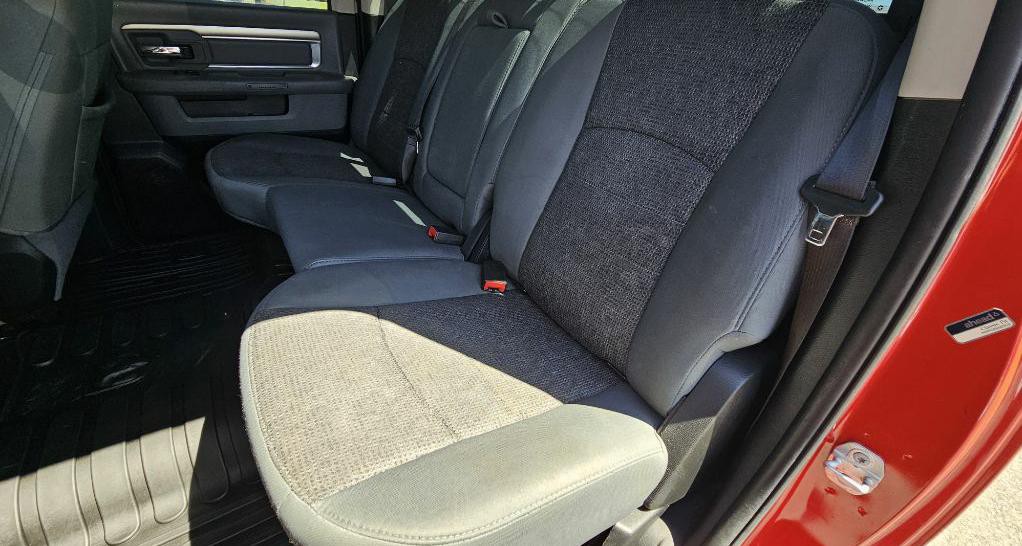 2018 RAM 1500 Image 32