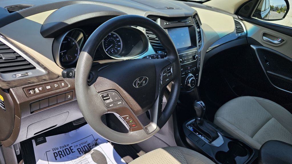 2018 Hyundai Santa Fe Image 16