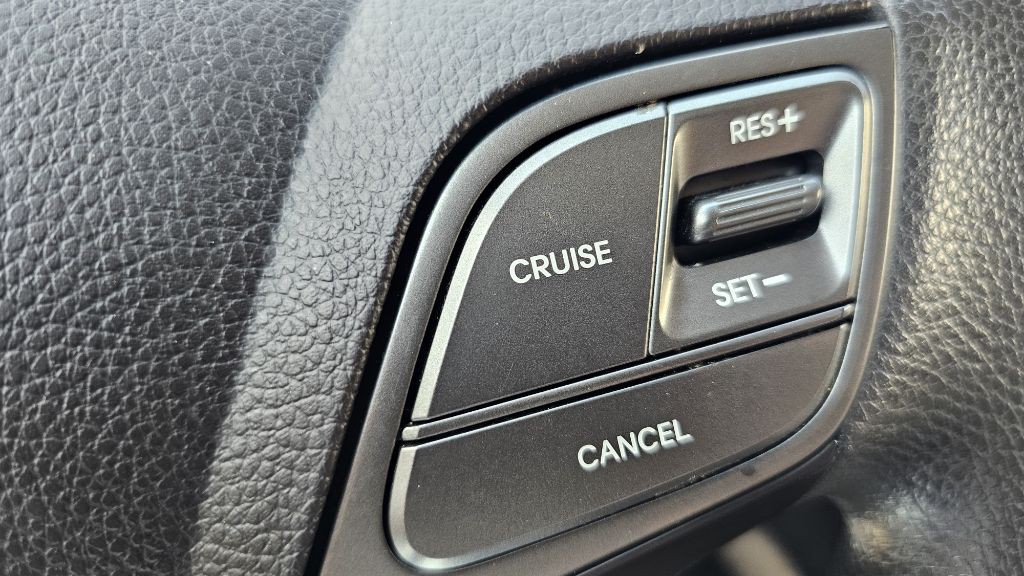 2018 Hyundai Santa Fe Image 17