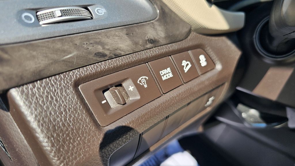2018 Hyundai Santa Fe Image 20