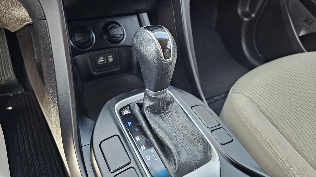 2018 Hyundai Santa Fe Image 25