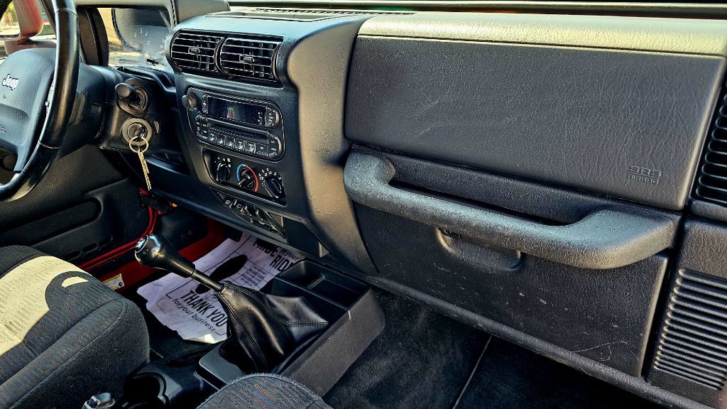 2005 Jeep Wrangler Image 24