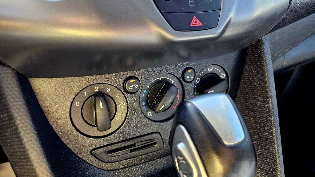 2016 Ford Transit Connect Image 18