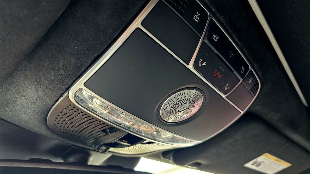 2015 Mercedes-Benz S-Class Image 32