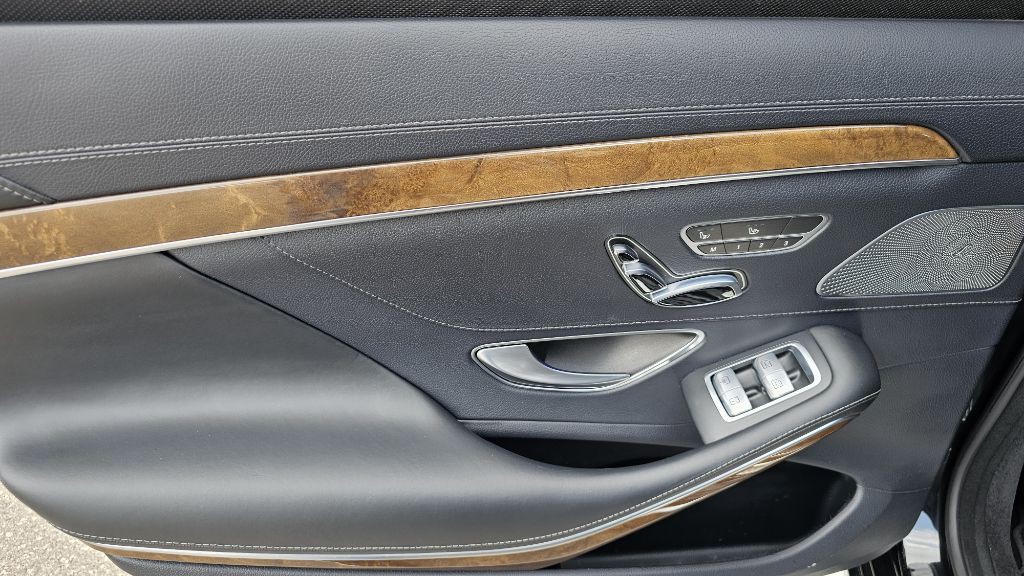 2015 Mercedes-Benz S-Class Image 37