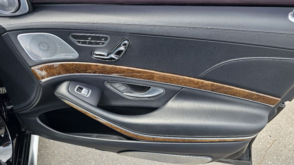 2015 Mercedes-Benz S-Class Image 43