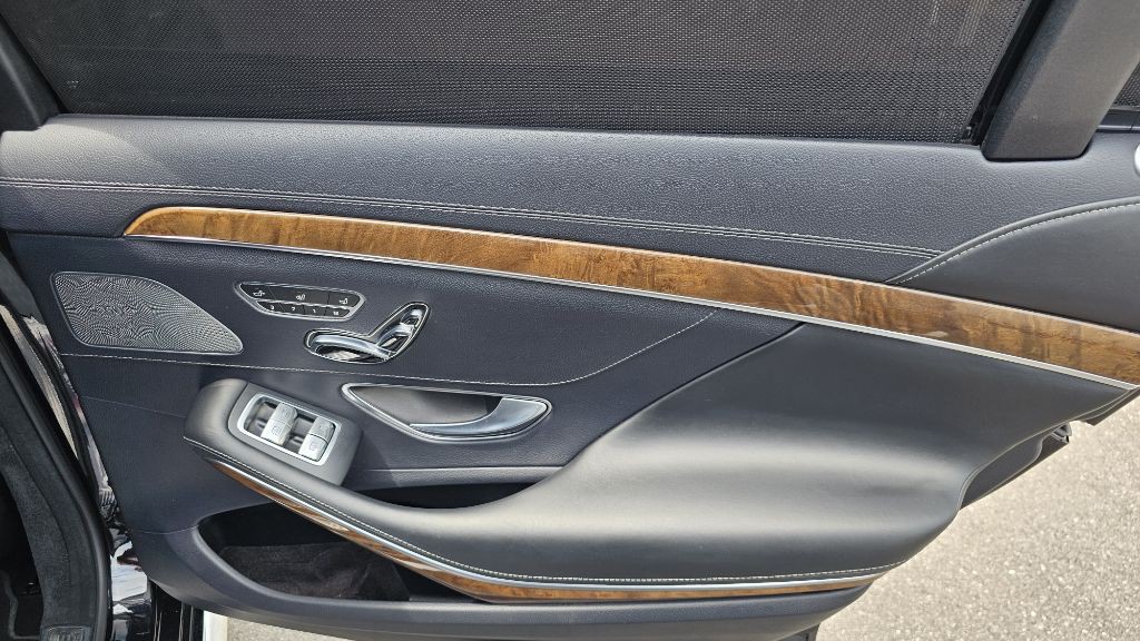 2015 Mercedes-Benz S-Class Image 50
