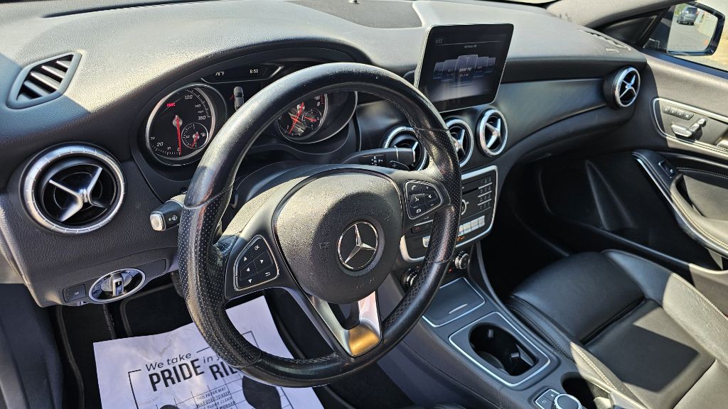 2019 Mercedes-Benz CLA-Class Image 12