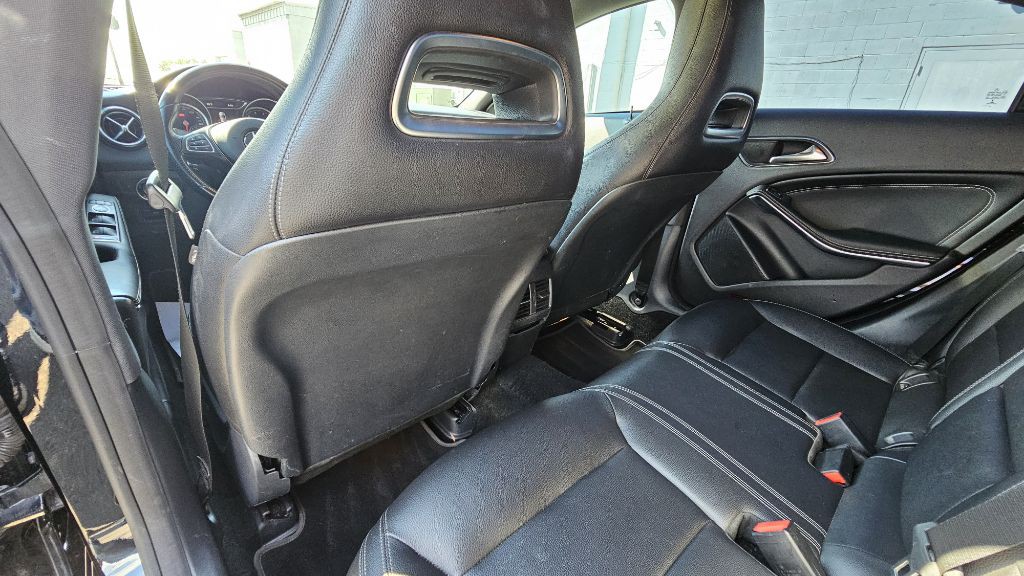 2019 Mercedes-Benz CLA-Class Image 31