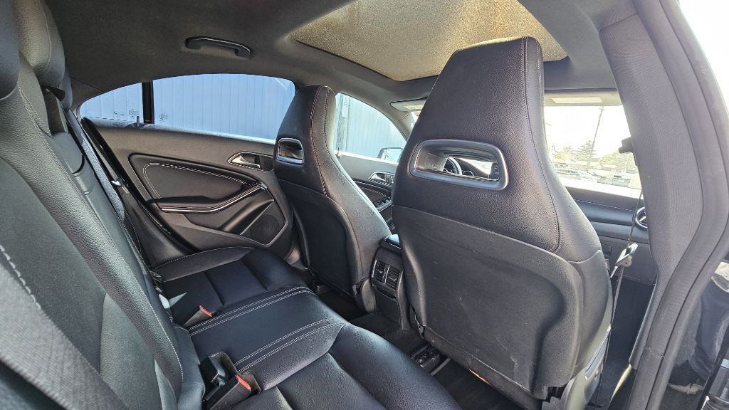 2019 Mercedes-Benz CLA-Class Image 39