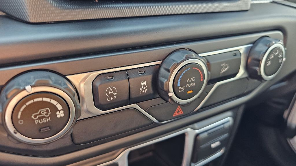 2018 Jeep Wrangler Unlimited Image 25