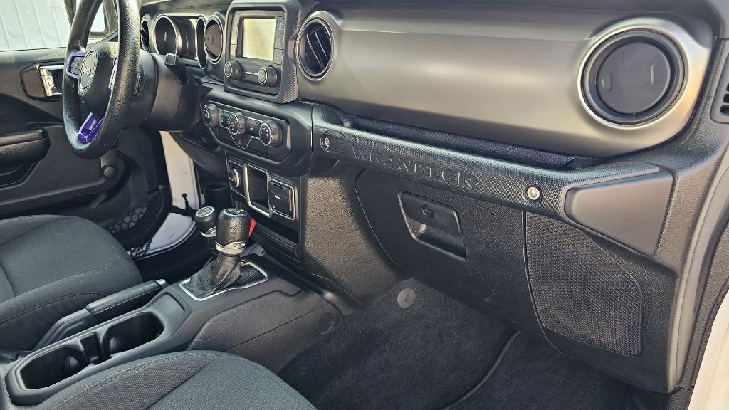 2018 Jeep Wrangler Unlimited Image 32