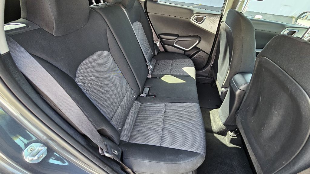 2020 Kia Soul Image 32