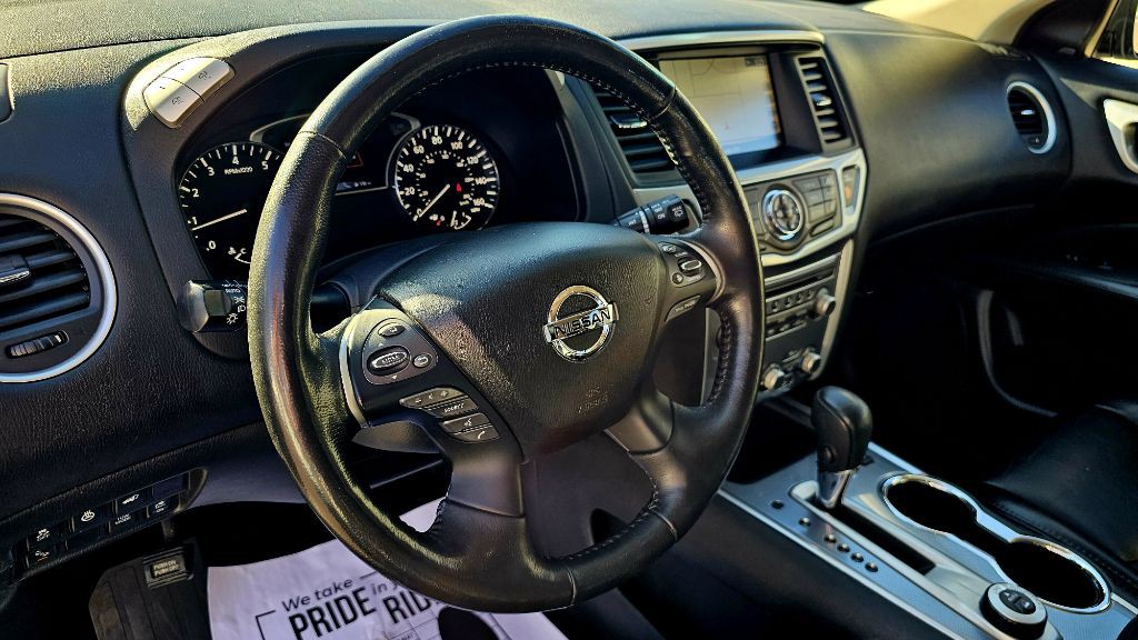 2019 Nissan Pathfinder Image 17