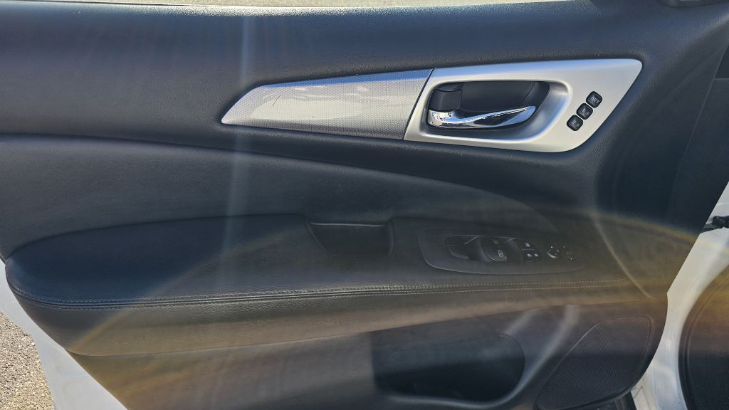 2019 Nissan Pathfinder Image 33