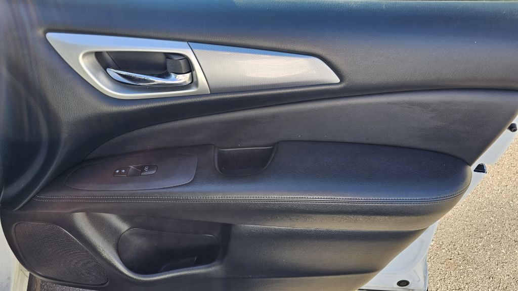 2019 Nissan Pathfinder Image 46