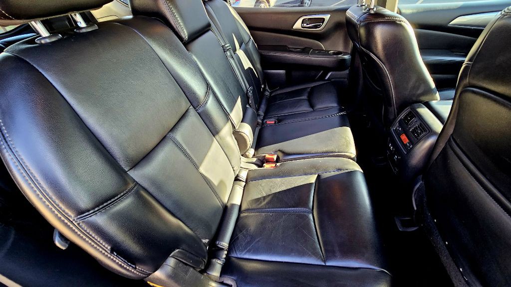 2019 Nissan Pathfinder Image 47