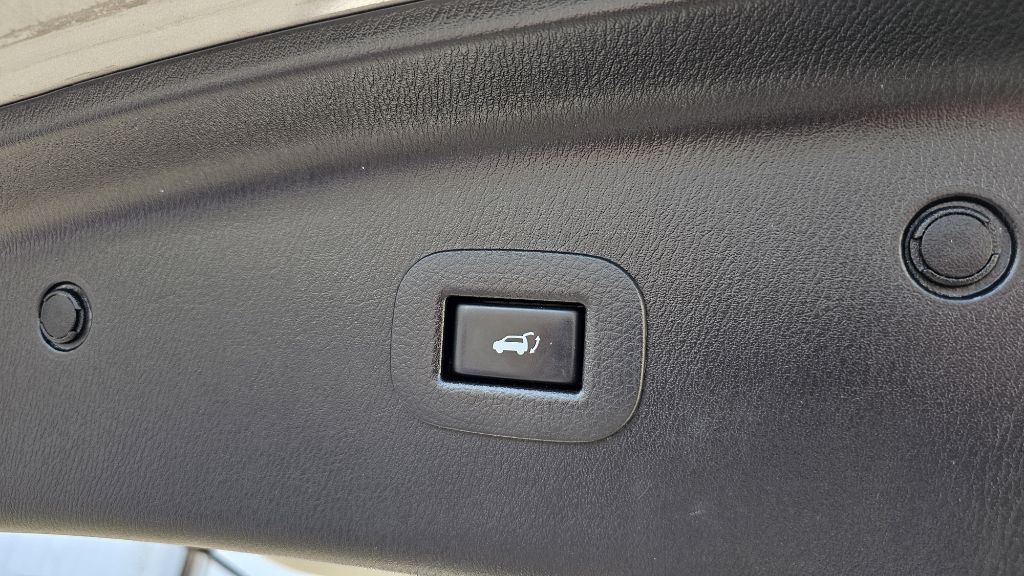 2014 INFINITI QX80 Image 15