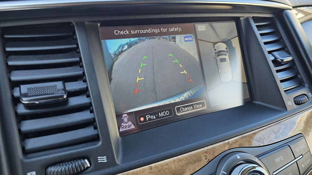 2014 INFINITI QX80 Image 24